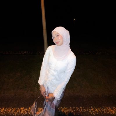 tengkufitrxh's profile picture. Strong woman dont have attitudes, they have standards and boundaries. Dont confuse 😉