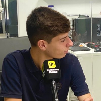 RCD Espanyol en @ABC_Barcelona y política en @edatvoficial y @elmundofinan. Estudiante de periodismo en la U.Navarra.