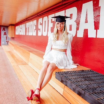 Alabama & Oregon Softball Alum #11🐘⚾️
PR @ Disney 🐭✨♥️