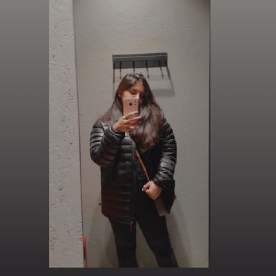 Anu_Evermore's profile picture. Looks like a new start;still the same romanticisation,aesthetics,life...in general🌈🍂🌸.