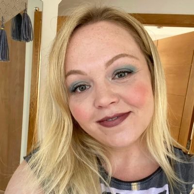 funkyvintageboa's profile picture. Mid Century, Bold, Interiors Obsessed, Furniture Designer, Upcycler and Creator of Funky Vintage.