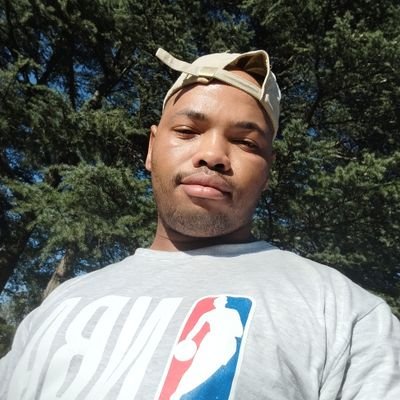 GwaQube's profile picture. Surrounded by heavenly activities 💯