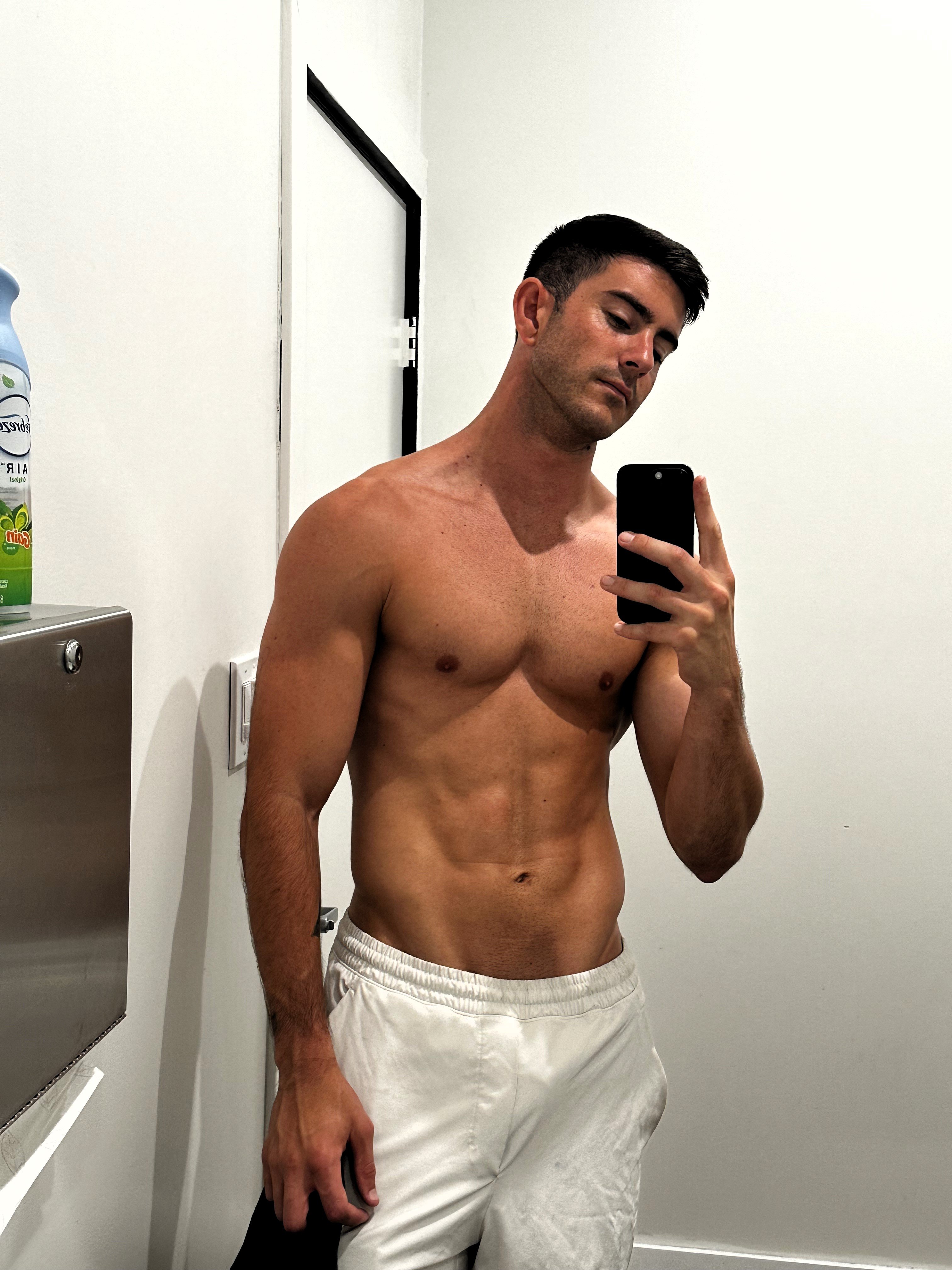 Uncover all things naughty on my main page @Connorlovve 💦😈 Follow the link below to access it right away 👇