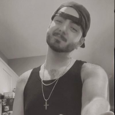 ☠E💰T ➃ LIFƎ☠ Matt😈Artist&Clothing Designer🎨DM me for custom clothing,art, and more