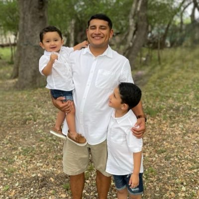 Dad and Husband of the Perez household. 
Defensive Coordinator & Head Powerlifting Coach at Hondo High School.
Good → Great