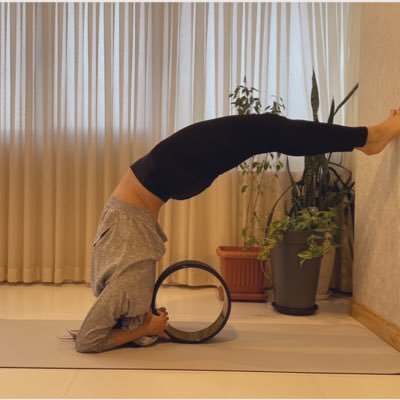 likethemoon92's profile picture. 