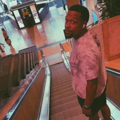 InfamousKing87's profile picture. 👑LIFE ISN'T ABOUT FINDING YOURSELF, IT'S ABOUT CREATING YOUSELF.🪬 #Wealth💰 #Health🍎#Fitness💪🏾 #Loyalty💙 #BusinessOwner🏘️ #LoverOfGuns🔫 #MFFL #NyGiants