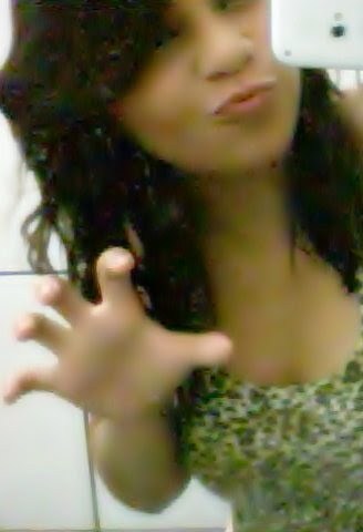 sóo conhecendo pra sabeer...
maais todos qi conheceem 
nuncka maais isqece e vc ta ligado néeah
deliçiiháah  =9
