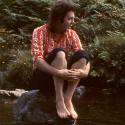 Posting updates on Paul McCartney's feet. (This is just for entertainment cause Beatles twitter needed something to laugh at.)🦶✌️