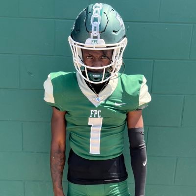 | Free Safety | Wide receiver |Mainland High School | 6’2 160 2025 |zyquannea0129@flaglercps.org 386-283-1605