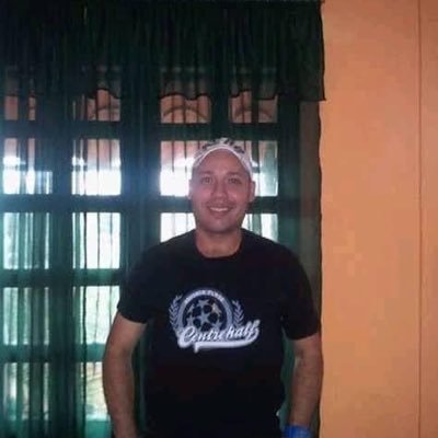 ElierMora734958's profile picture. 