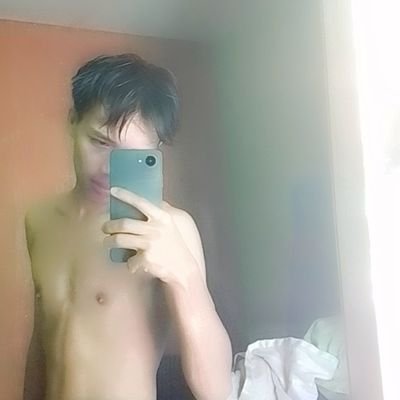 🇺🇲Bisexual 🏳️🌈
📌available📌
1.collab
2.nudes
3.vj
4.send video 📌
follow for more