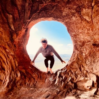 DylanLe24890030's profile picture. 