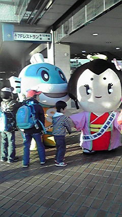 双子の母。毎日超忙しいです。ハワイでのんびり暮らしたい・・