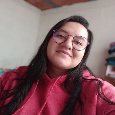 lucylivingtech's profile picture.