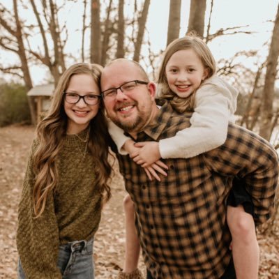 Husband of @sarahgswain. Girl dad. Pastor of Students & Ops at Freedom Church. D.Min student @SEBTS. Meat smoker. I often tweet about associate pastors.