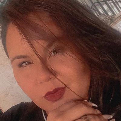 Futura Veterinária🐶Tcn em Enfermagem🥰👩🏽⚕️Amo Café☕Ariana♈Casada💍0 paciência😒Amo um Futebol ⚽✨🤍15/02/2023🤍✨💔21.04.23🧓🏼💔✨