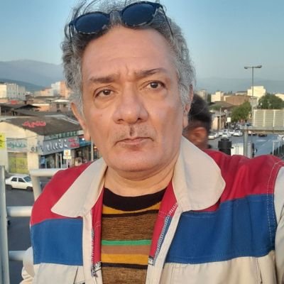 دوتا حساب قبلیم رو برادرا بستن،
نویسنده کف خیابون،
چپ پلاستیکی،
دروغ(ن)گو