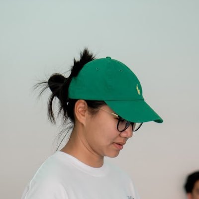 sriboonrueng20's profile picture. 