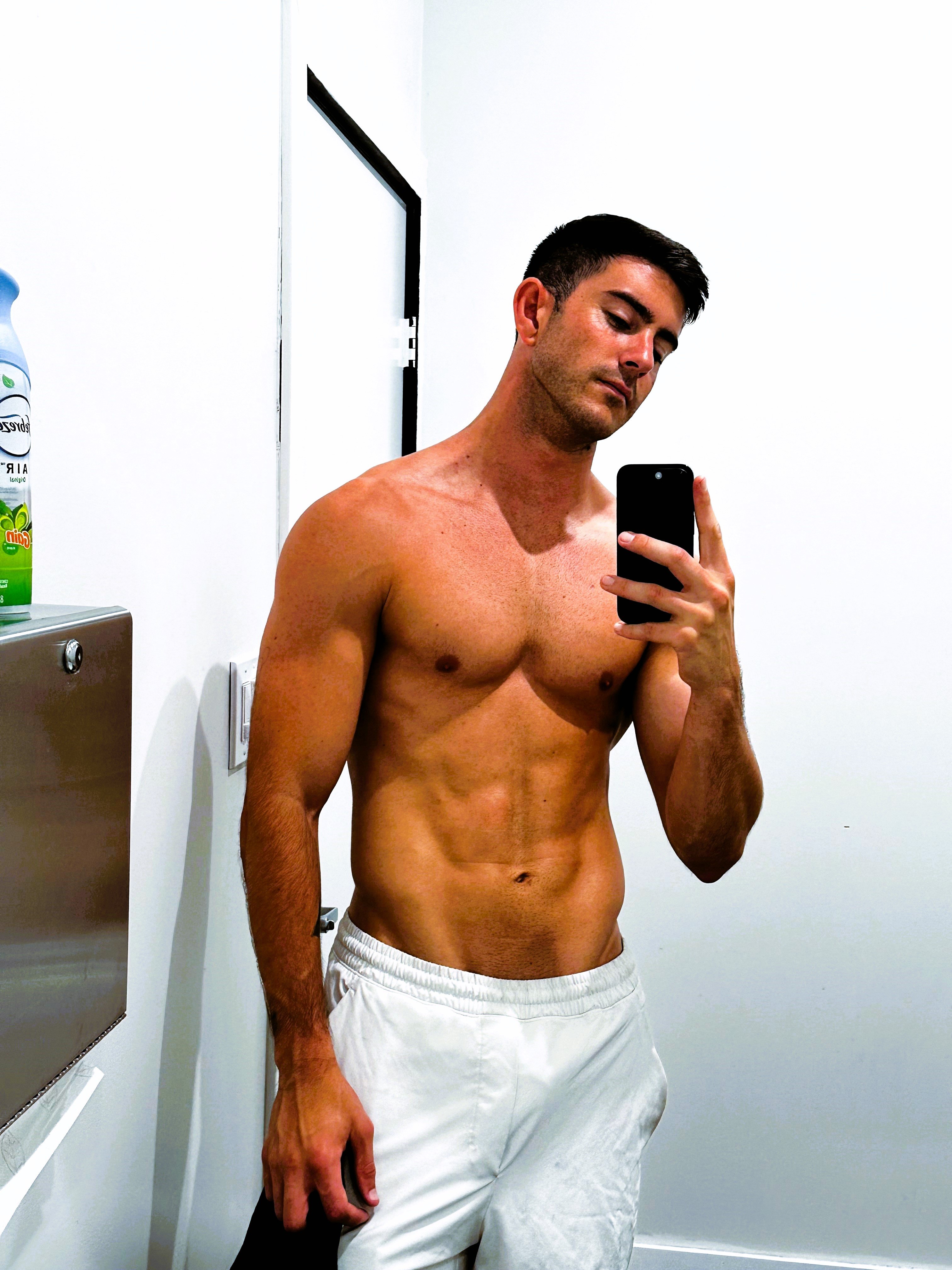Check my main for more nasty content @Connorlovve 💦😈 For instant access click the link 👇