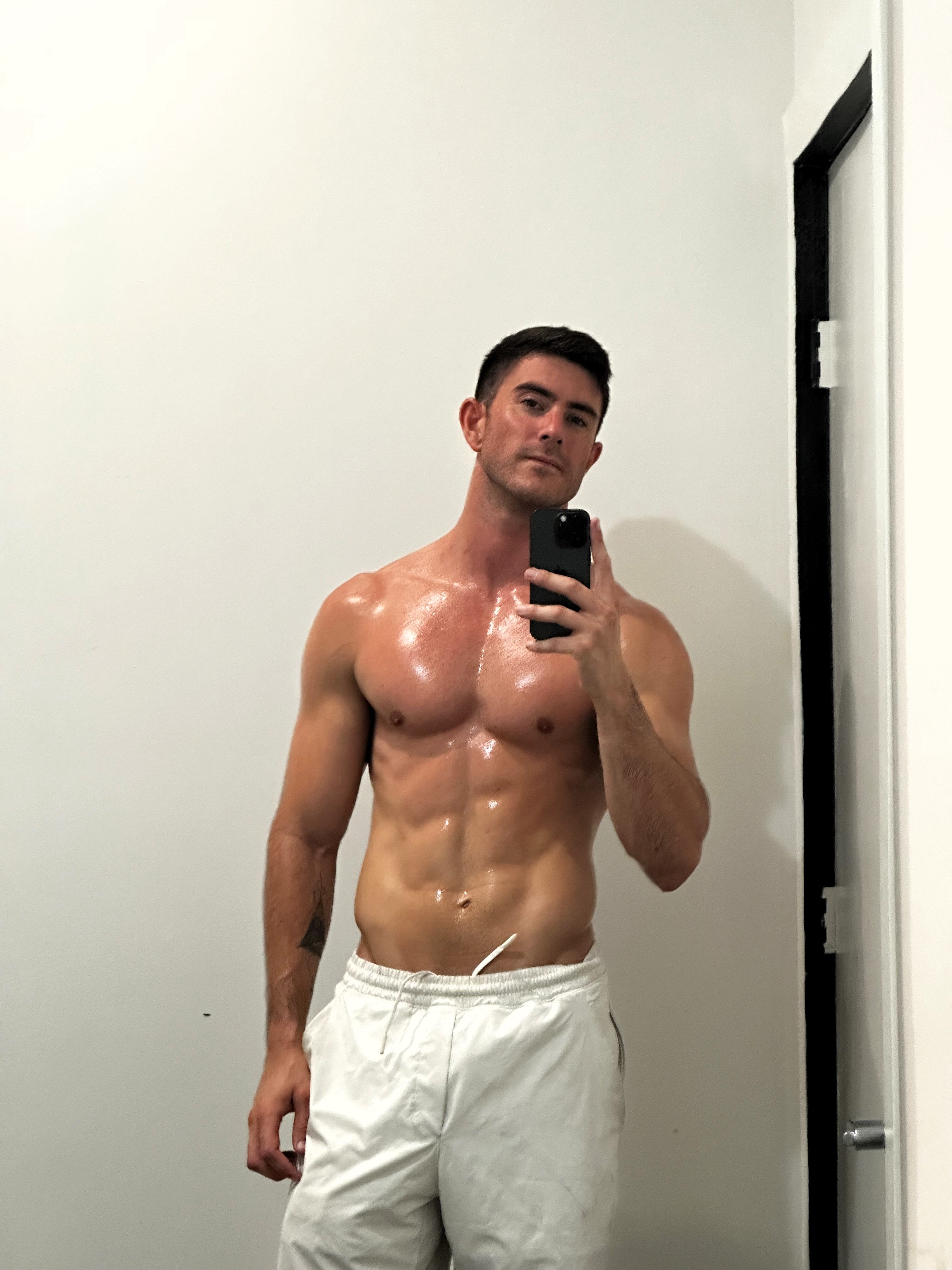 Uncover all things naughty on my main page @Connorlovve 💦😈 Follow the link below to access it right away 👇