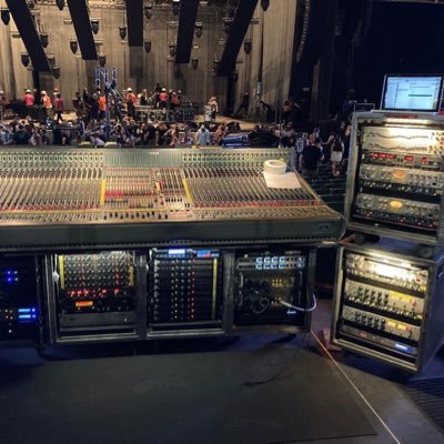 Jukutainment's profile picture. Sound Engineer, Film Maker ,Nd a conceptualizer!!Opinionated