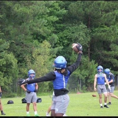 class of 24 6’0 205lb TE  EDGE 4.3 gpa Email- kurong1738@gmail.com