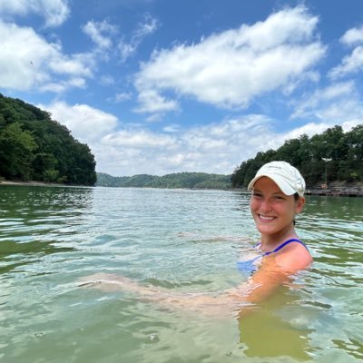 CarlyRipberger's profile picture. 