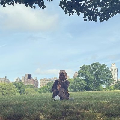 busraagd's profile picture. Not all those who wander are lost..
