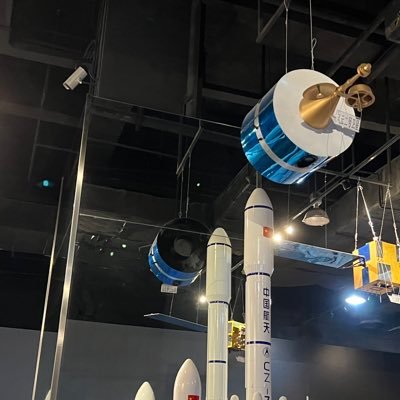 lhy180562693376's profile picture. ❶收费专业勾引直男（需提供联系方式，照片），价格可议！｜❷出售本人勾引直男视频，看中私信并备注！