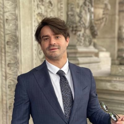 ZsoltMagyar's profile picture. Violinist. Half Hungarian, half Latino. Taking life one espresso at the time, new in Berlin.