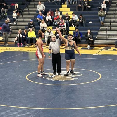 Proverbs 3:5-6 |Football&wrestling|sjj’25| Center/Guard | Email: 25227@sjjtitans.org| Squat:450 | Bench 265 | Phone Number: 419-690-3279