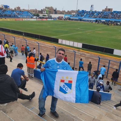 Papá de Ximena y Emmanuel,orgulloso integrante del Ejército del Perú e hincha acérrimo de mi adorado Sporting Cristal💙💙💙