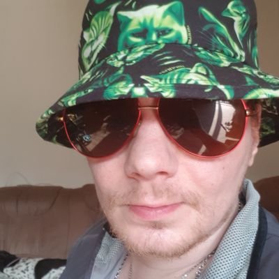 Currently at lvl 36 of my life
Single
German
Retraining to become a system integration computer scientist
Let's goo