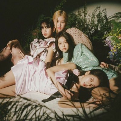 iamrbrightside_'s profile picture. FOREVER blink OT4 Jislurp Jennitalia Poosaé Lisass  @BLACKPINK GLORY FOR 🇵🇸