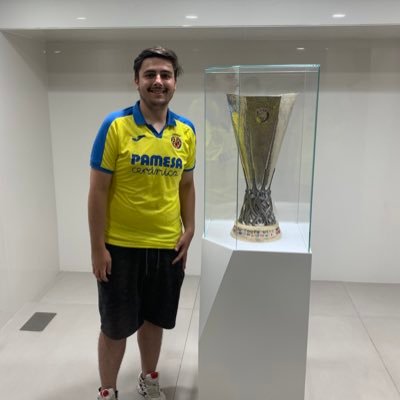 AntonioFBort's profile picture. Integrante y mister de Clubes Pro del Chiringuito Groguet 💛 Campeón de la Copa SubChankla y SuperChankla 🏆🏆 (Abril 2021) y Liga de Tuiteros OSM 2022 🏆