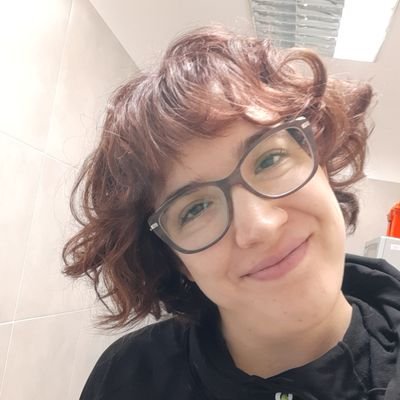 BeluhMartini's profile picture. Emprendedora, trabajadora y luchadora.
#SeVaACaer✊💚💜