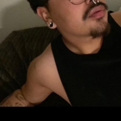 23/ Hispanic 🇲🇽🇬🇹/ gay 🏳️‍🌈 cashapp: $Cesvr833