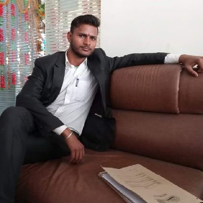 जिला अध्यक्ष उन्नाव एंटी करप्शन वा एडवोकेट (पत्रकार)