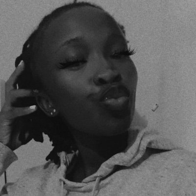 dayanamwai's profile picture. 