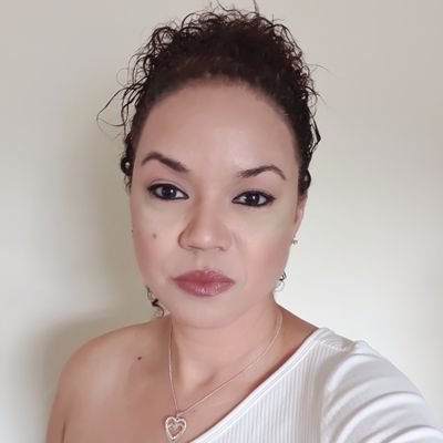 AmercadoAna's profile picture. 