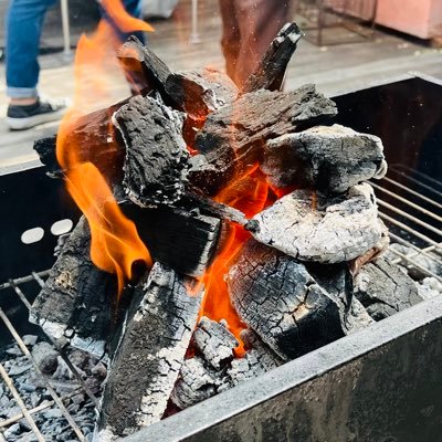 キャンプ🏕️やBBQ🍖が好き、情報集め用のアカウントです📝キャンプは年1回くらいですがBBQは冬季以外ほぼ月1回やってます😋 中の人は福岡県福岡市在住の会社員です🧑‍💻