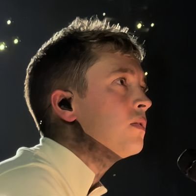 bluishsai's profile picture. don't you shhh