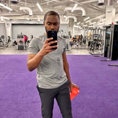 Unclemmanuel's profile picture. Life…IKR