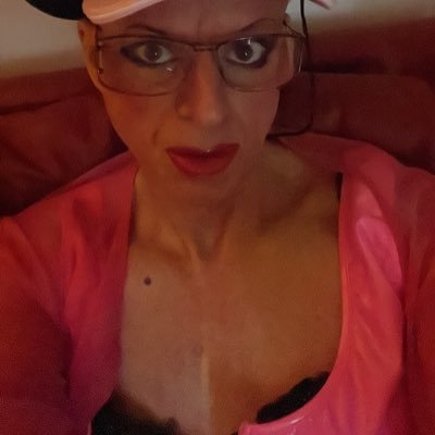 bimbo_toni's profile picture. Soooo as Adam may have Eve on bended knee greet, "tell me Goddess what may i say, share or do to tempt You to meet?"