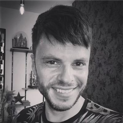 ropalescence's profile picture. carpediem ... pas contre un 🍷ou 🥂