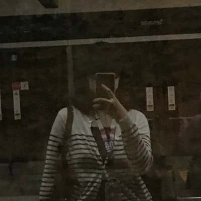 denissehhhhh's profile picture. lmao