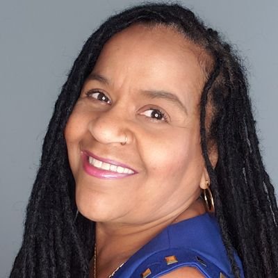 #Speaker/advocate sharing stories, presentations, and coaching to inspire. I'm anti-poverty and pro-education. #Storyteller: The Moth #ADayattheFare at: https://t.co/NfwX4alKId