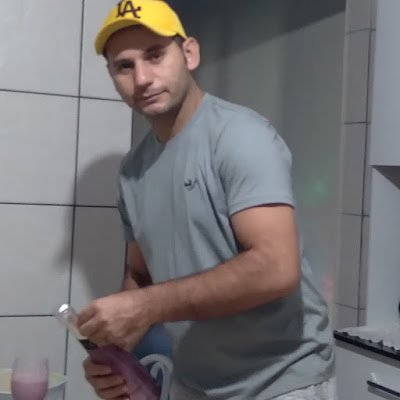 Juliano79512346's profile picture. 