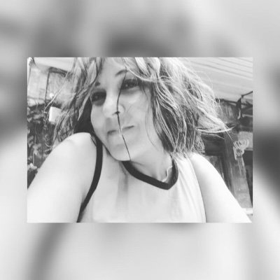 Ozlem__Korkmaz's profile picture. Düşle 🎈♀️⭐